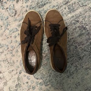 COPY - Men’s size 10 Frye shoes